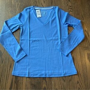 NWT Charter Club v neck long sleeve 100% cotton in cerulean blue size medium